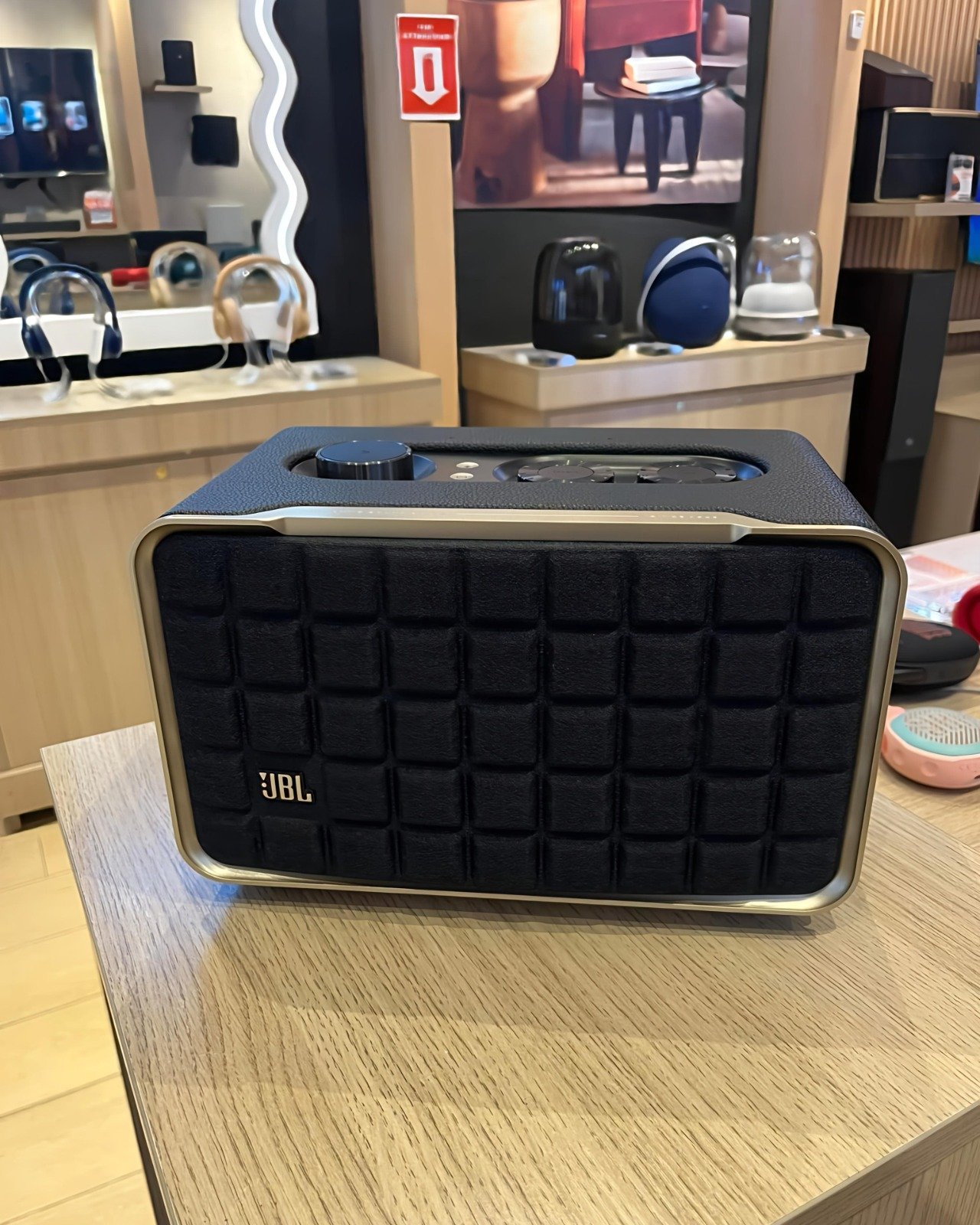 JBL AUTHENTIC 200 SPEAKER - Image 2